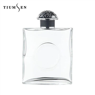 Vanad klaasist parfüümipudelid